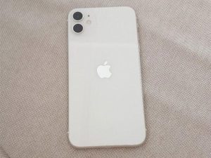 Predám iPhone 11 128GB White