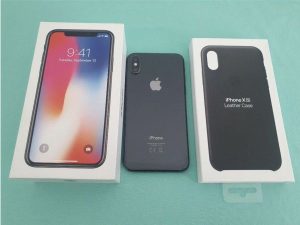 Apple iPhone X 256gb + Apple kožené púzdro