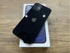 Apple iPhone 12 64GB Black