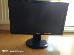 LCD monitor ASUS