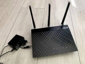 ASUS RT-N18U