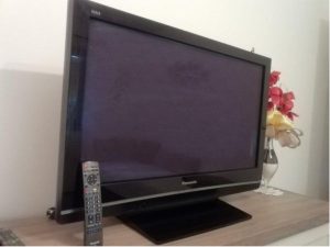 Predám TV panasonic TH-37PX8EA