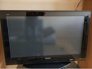 TV Panasonic TH-42PZ700E