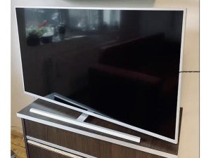 Phillips “The One” 126cm 4K Android