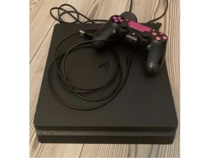 Playstation 4 Slim 1tb digital edition :)