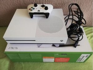 XBOX ONE S 2TB