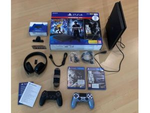 Playstation 4 slim 1TB, bohaté príslušenstvo, 2hry