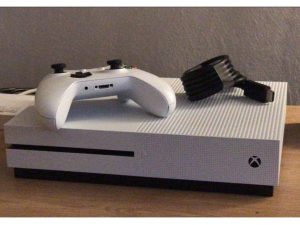 XBox One S 1TB