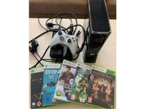 Xbox 360 Slim + 5x hra