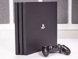 Predám Sony PlayStation 4 Pro 1TB