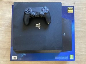 Playstation 4 pro 1 TB