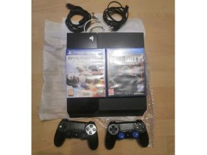 Predám Playstation 4 + 2 ovládače + 2 hry