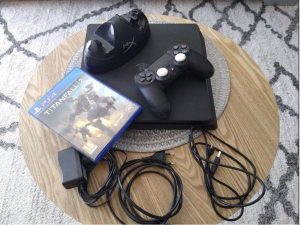 PS4 SLIM 500GB