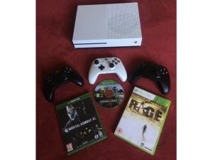 XBOX ONE S 1TB s hrami