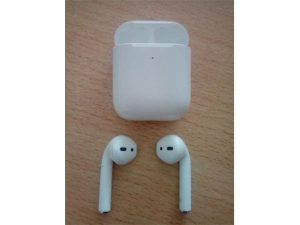 Apple AirPods