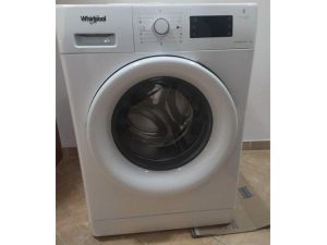 Predám 11 mesačnú práčku Whirlpool FWG71484W EU.