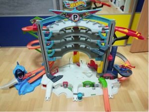 Hot Wheels Ultimate garage