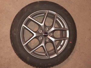 Hankook 225 55 R17 + elektróny 7,5J 17