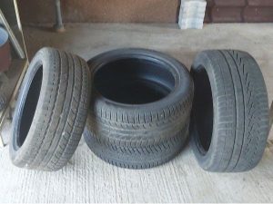 Sada zimných pneumatík 245/45 R18 100V