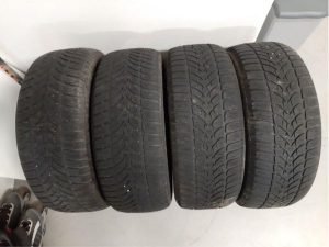 Predám zimné pneu DUNLOP 205/55 r16