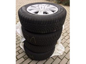 215/65/16 zimne na diskoch VW Tiguan ,Audi q3,5