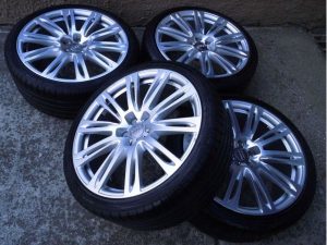 Original obute Audi disky 5x112 R20 LEŠTENÝ 9J ET