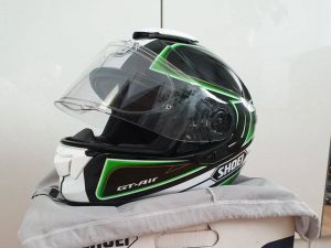 Rozpätá prilba Shoei Gt-Air TC4