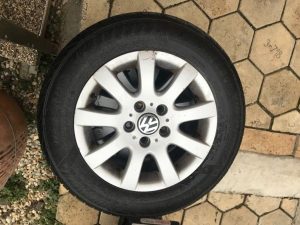 Predám VW elektróny 5x112 zimné pneu 195/65 r15