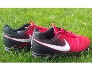 Halovky Nike TiempoX vel. 38/5