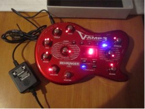 Behringer V-AMP3 multiefekt v super stave ako nový