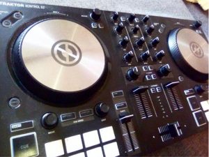 DJ Konzola Traktor s2