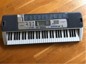 CASIO LK 100 keyboard, syntetizátor.