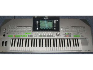 Yamaha Tyros 2