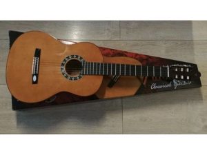 Klasická gitara značky Valencia