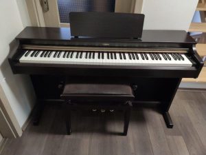 Digitálne piano Yamaha YDP 162 + stolička ZADARMO