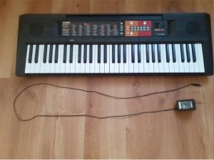 Yamaha PSR f51 Klávesy