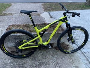 Rocky Mountain Element 50 Carbon L v záruke