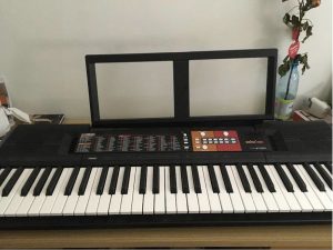 Klavesy Yamaha PSR-F51