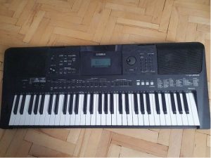 Yamaha PSR - E453 SET