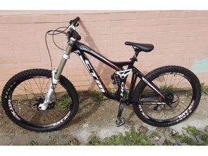 Downhill bike CTM mons 3.0