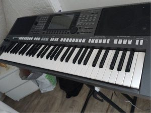 Predám klávesy Yamaha s 770