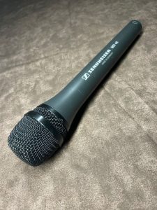 Originálny mikrofón MD 46 Sennheiser.