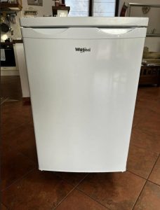 Refrigerator with freezer Whirlpool ARC 104/1 A+