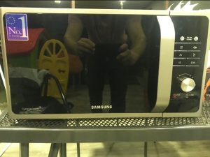 Samsung microwave oven with grill