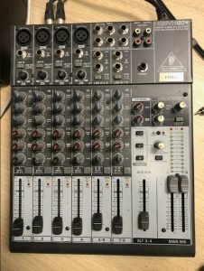 Predam mixpult Behringer