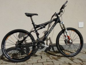 mountain, full-suspension bike Ghost AMR, carbon