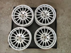 OZ Racing Superturismo GT 5x120 8Jx17