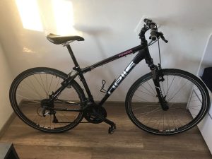 I am selling a women's cross-country bike