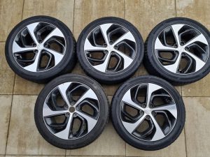 I will sell aluminum wheels for Hyundai Tucson R19, safe. abbreviated