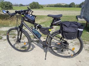 Trekking bike Riverside 700 with equipment